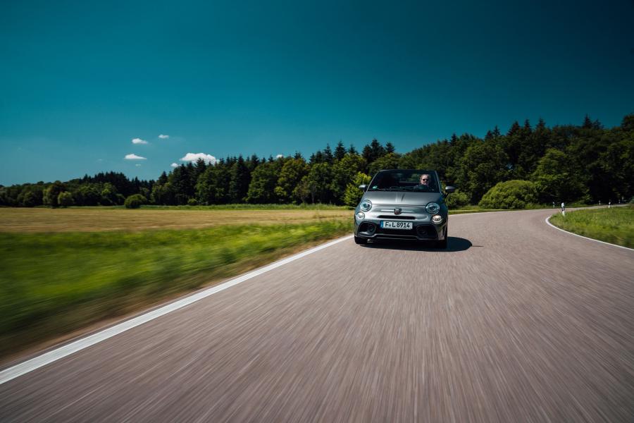  Abarth 595C (312) 2016 года  (WW) (фото 8 из 26)